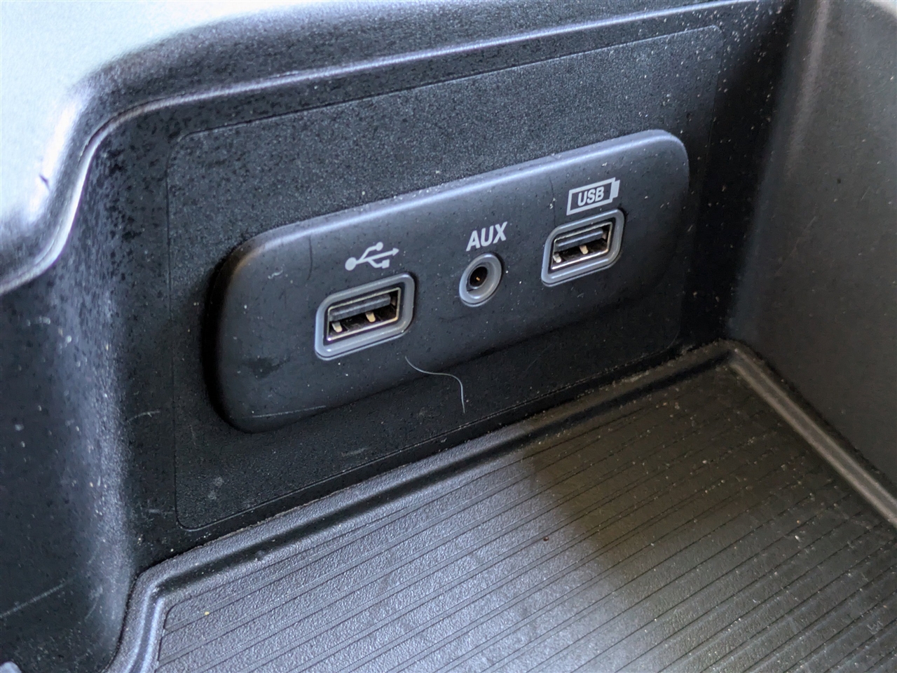 RAM 1500 Classic Tradesman Crew Cab SWB 4WD 2020