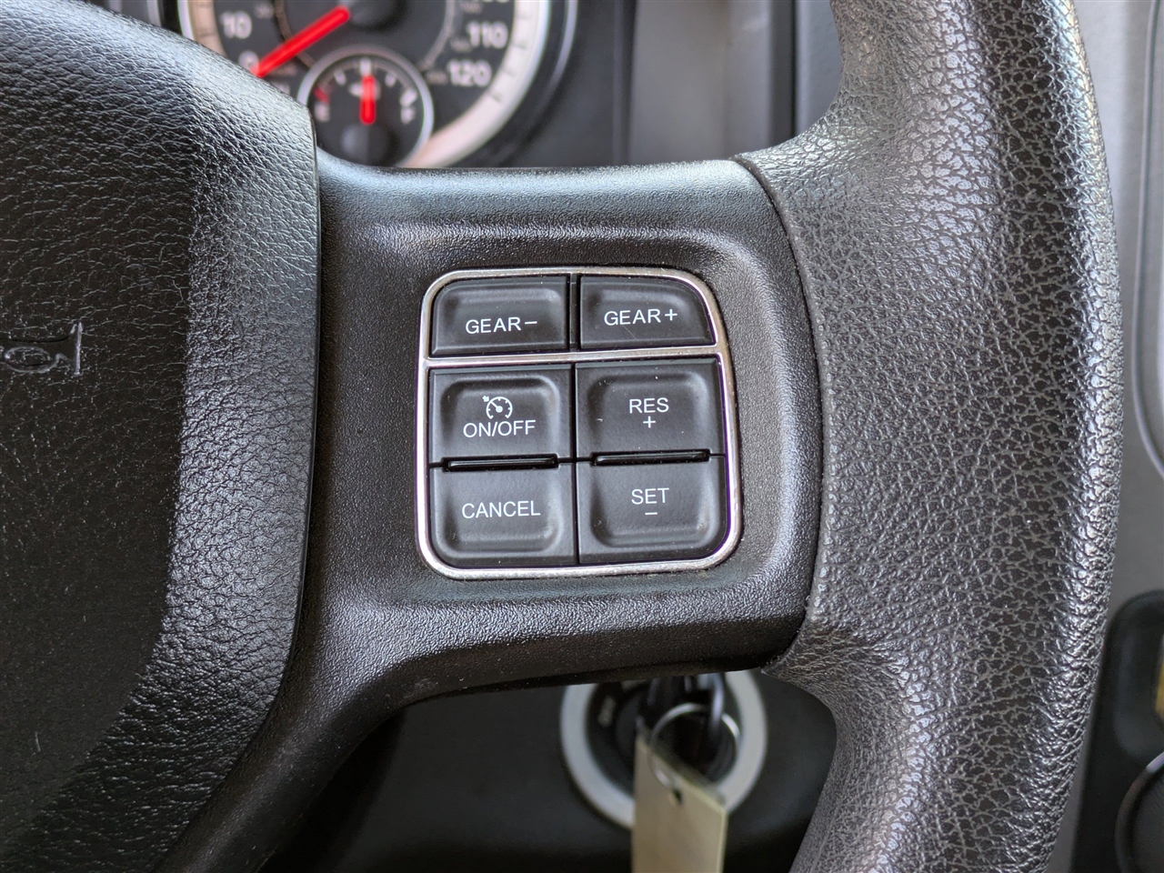 RAM 1500 Classic Tradesman Crew Cab SWB 4WD 2020