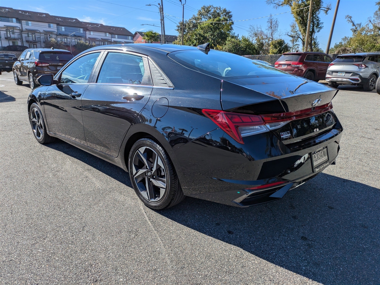 Hyundai Elantra SEL 2021