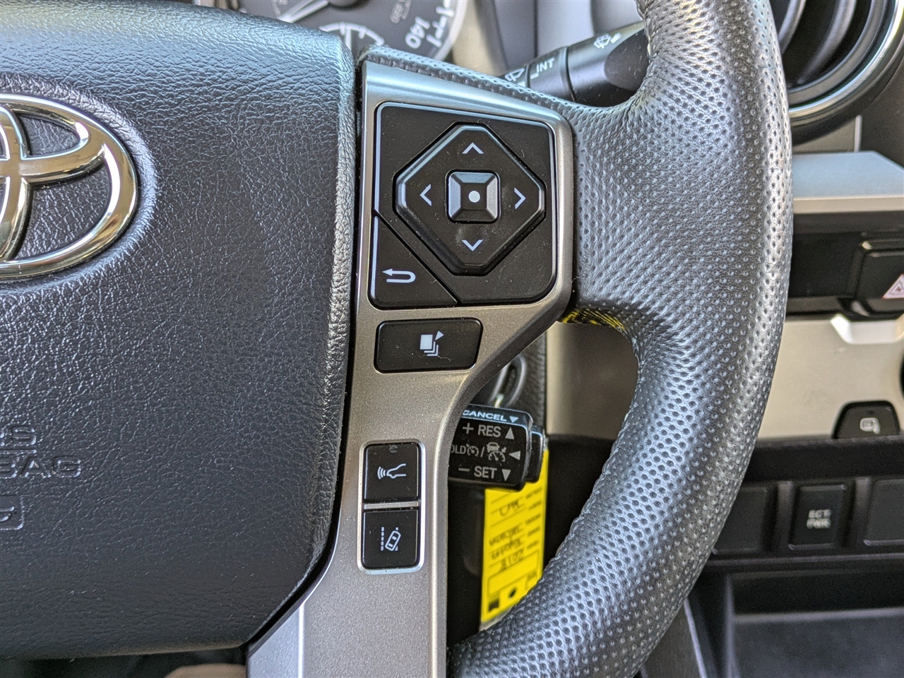 Toyota Tacoma SR5 Double Cab Long Bed V6 5AT 2WD 2018