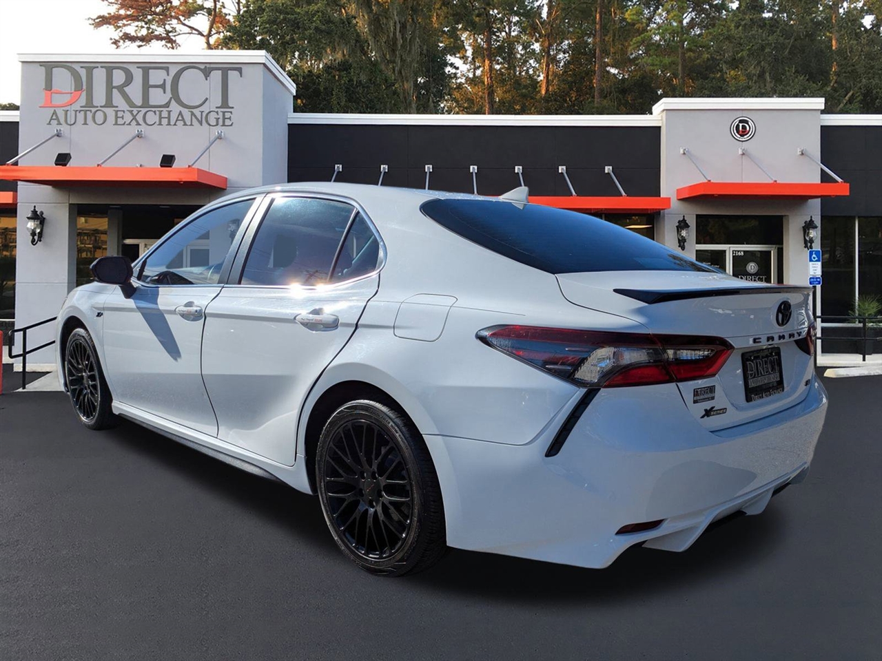 Toyota Camry SE 2023