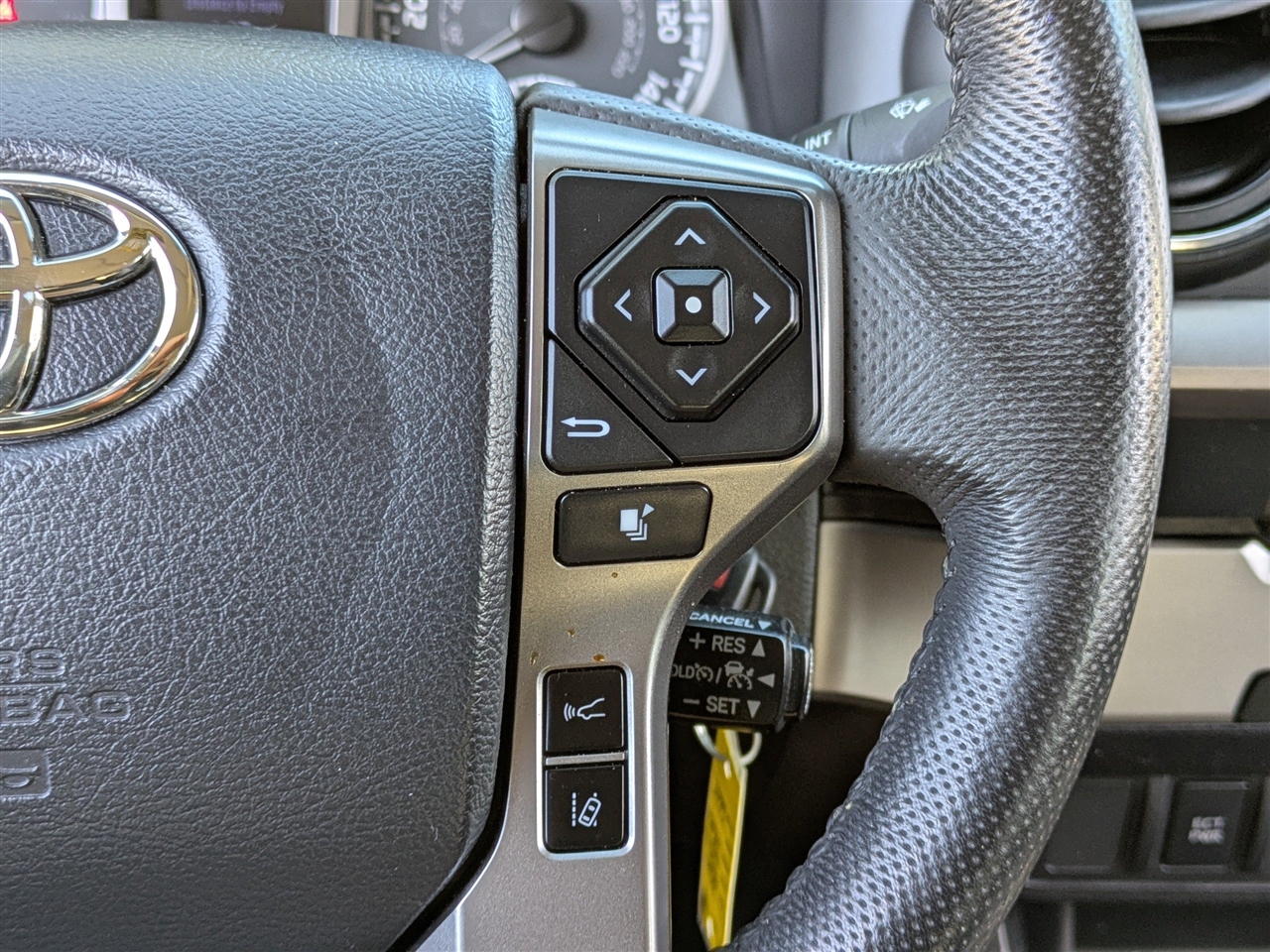 Toyota Tacoma SR5 Double Cab Long Bed V6 6AT 2WD 2020