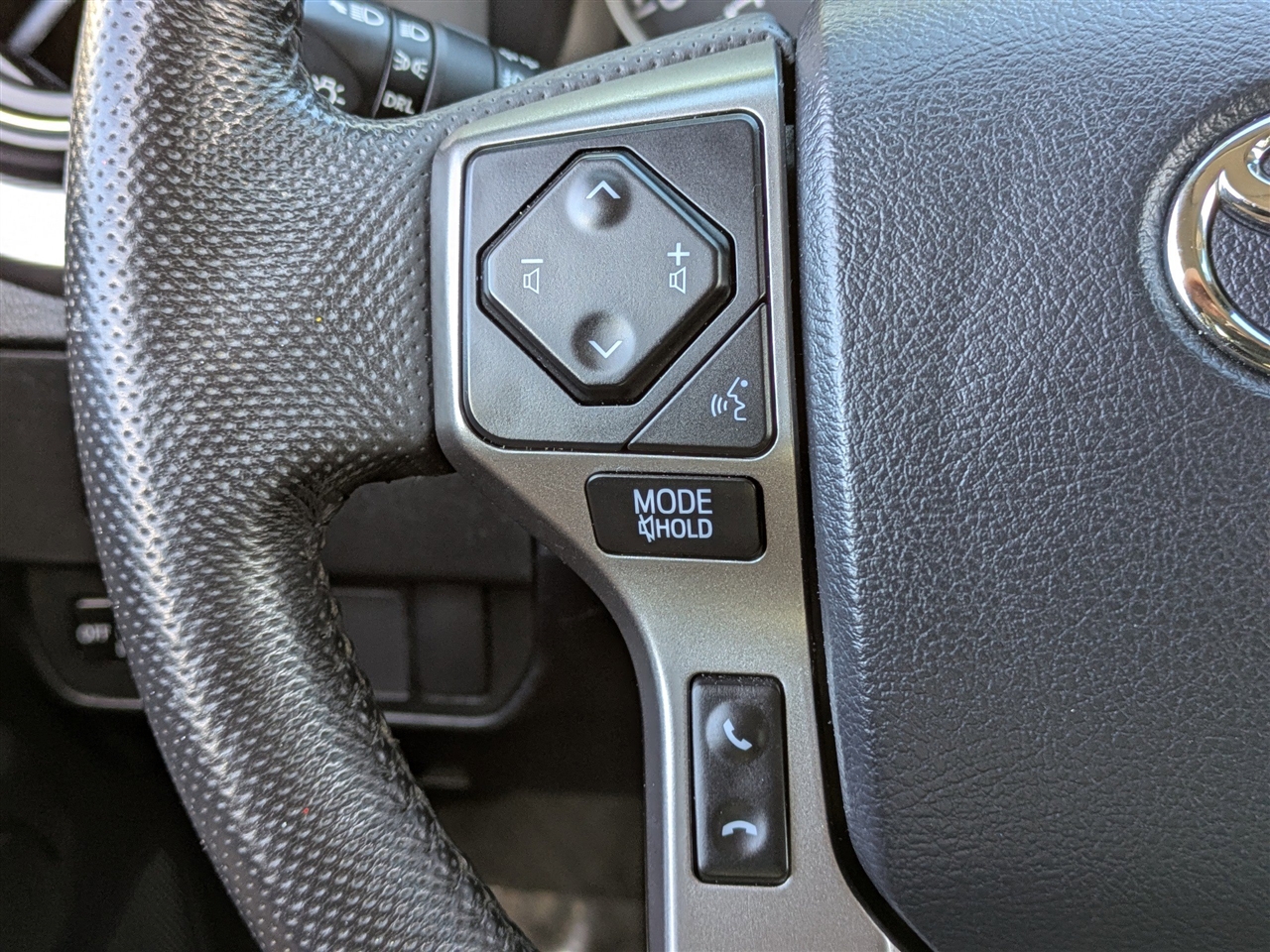 Toyota Tacoma SR5 Double Cab Long Bed V6 6AT 2WD 2020