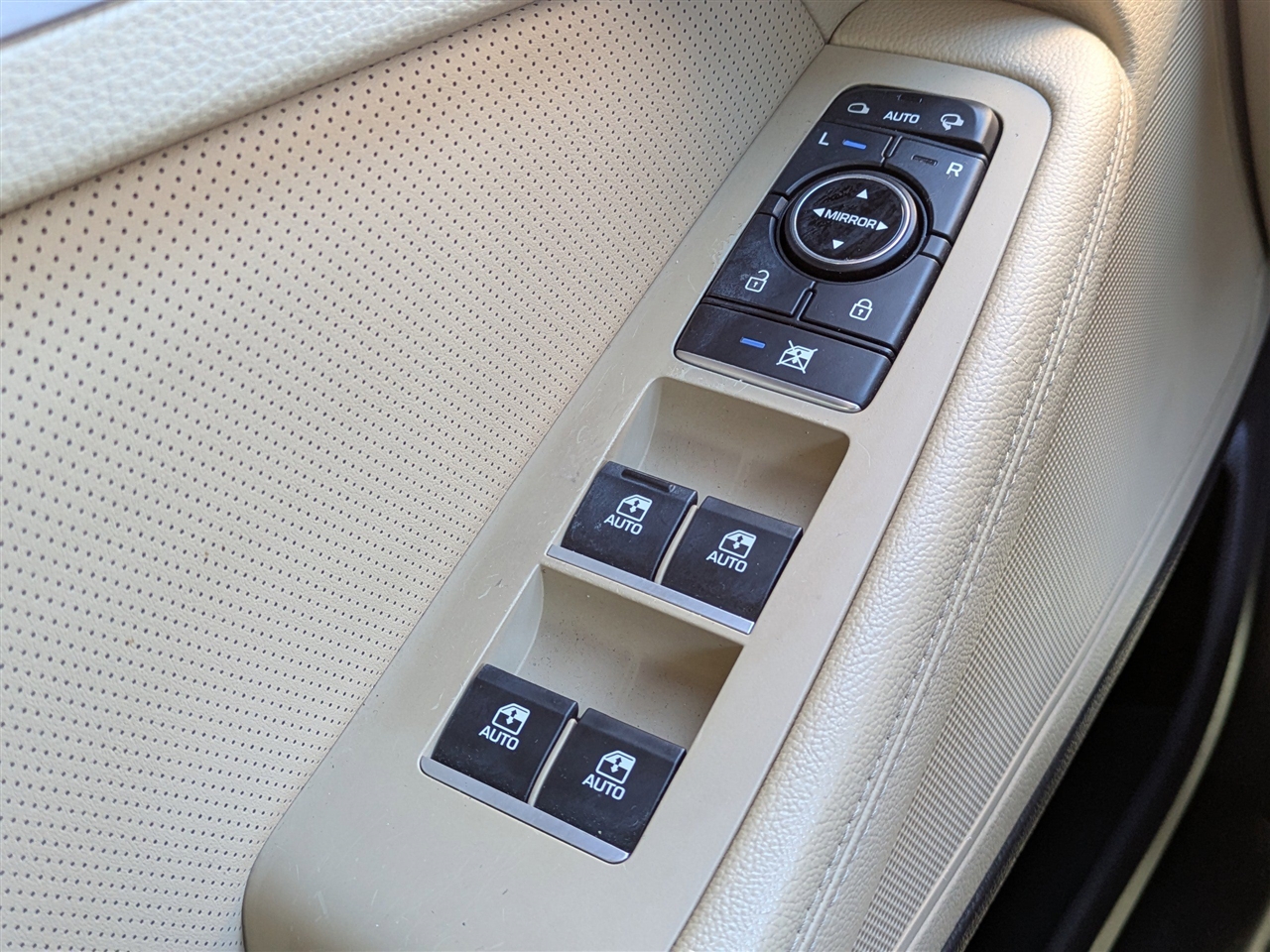 Genesis G80 3.8 2017