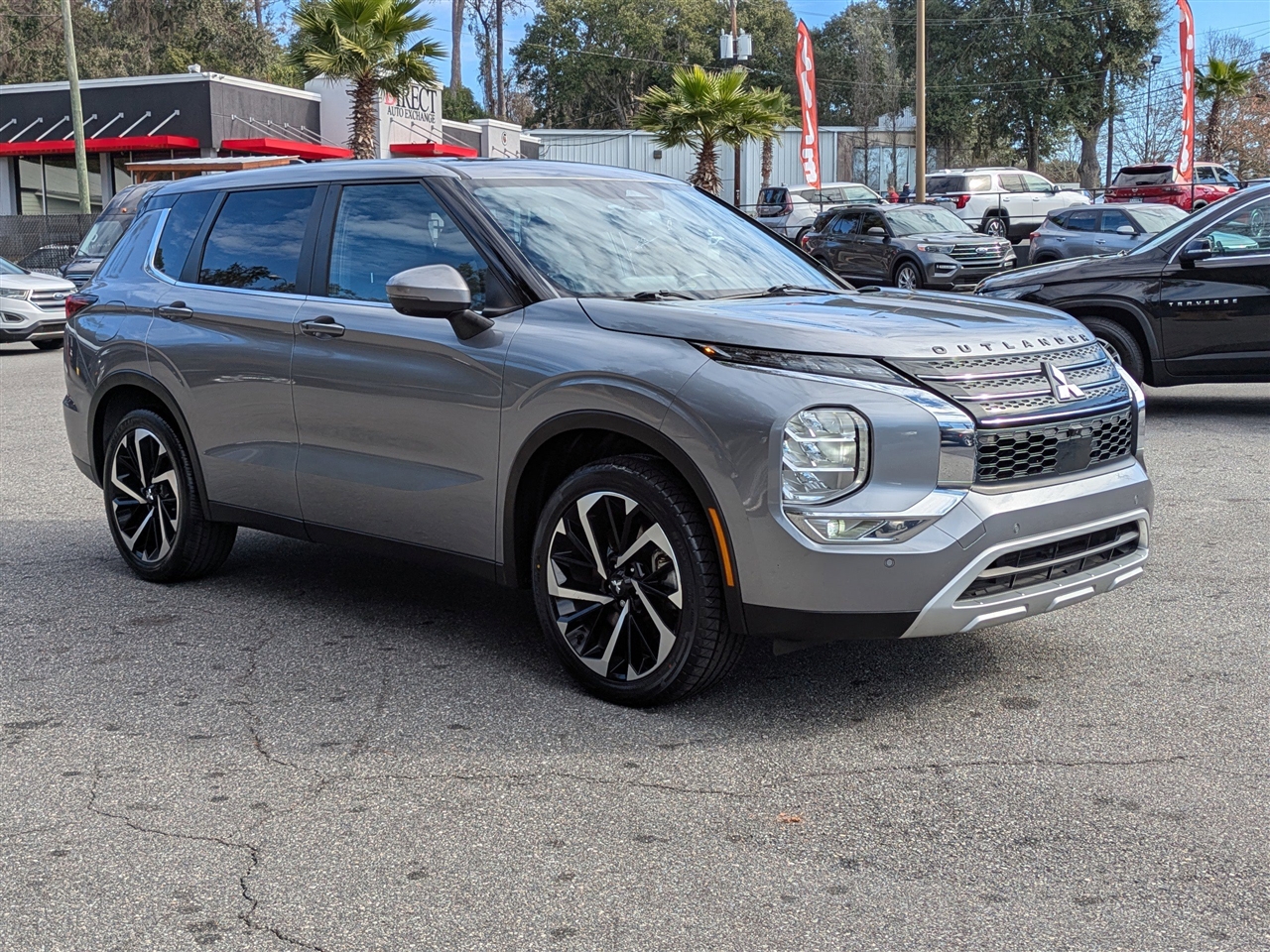 Mitsubishi Outlander SE 2WD 2023