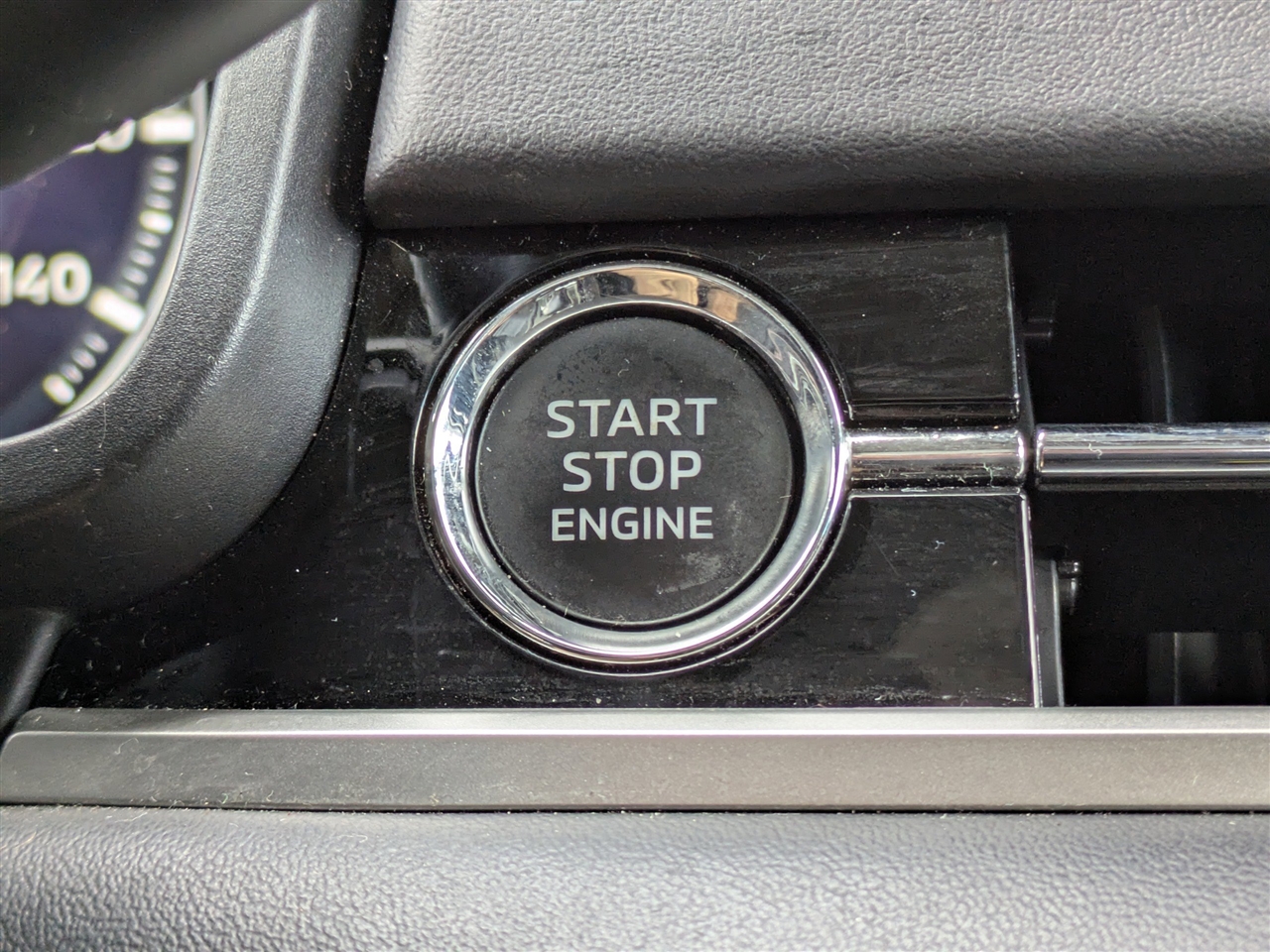 Mitsubishi Outlander SE 2WD 2023