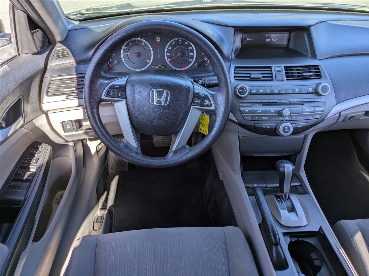Honda Accord LX sedan AT 2012