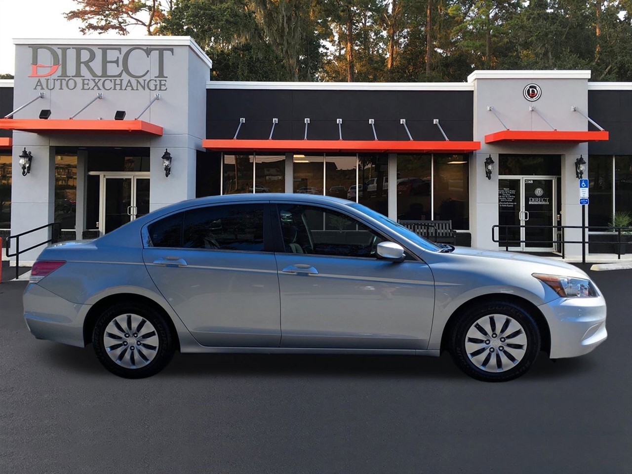 Honda Accord LX sedan AT 2012