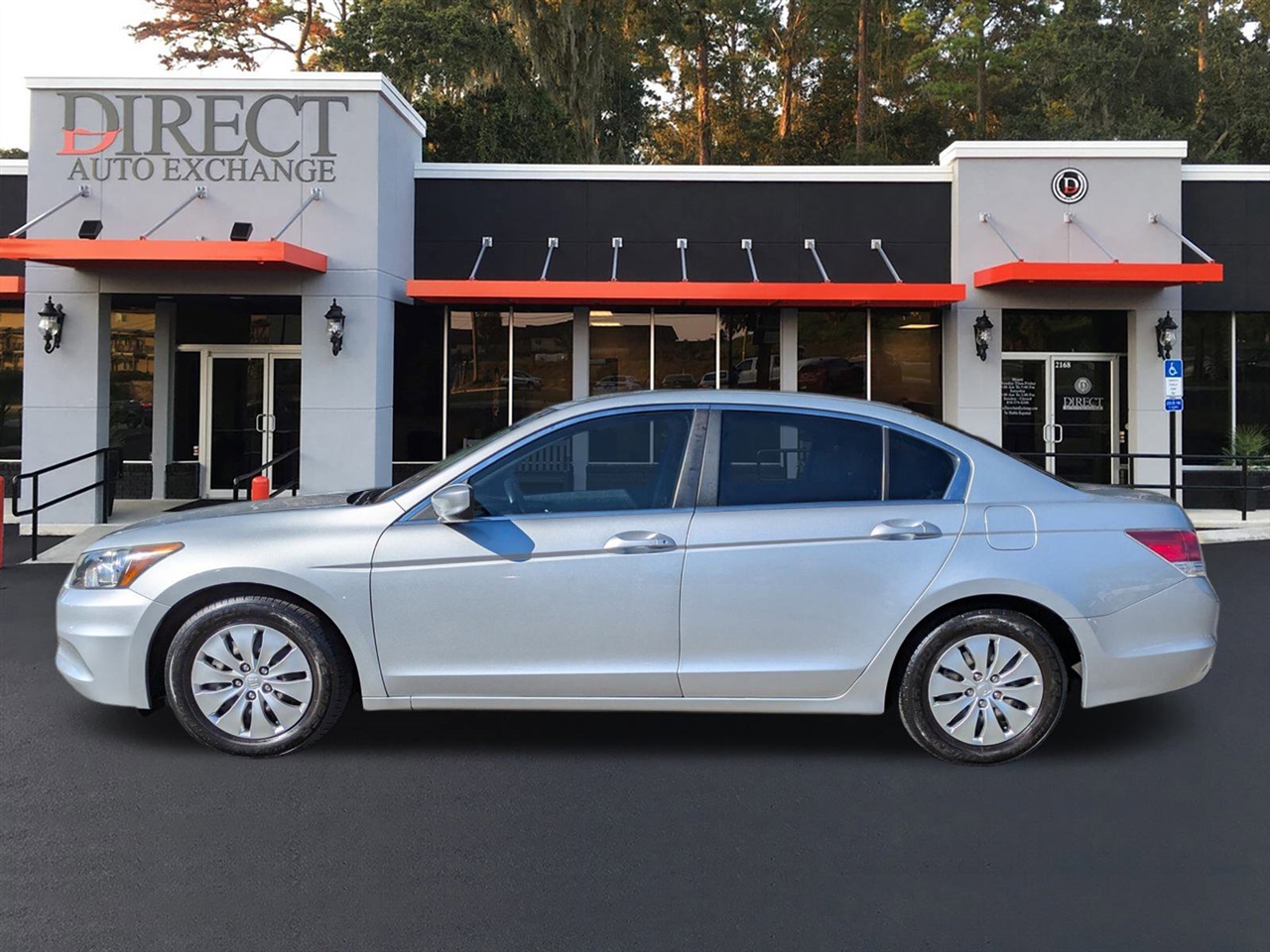 Honda Accord LX sedan AT 2012