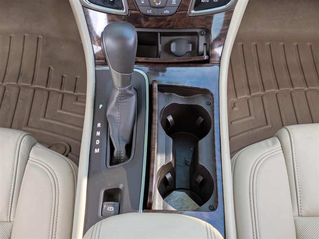 Buick LaCrosse Premium Package 1, w/Leather 2016