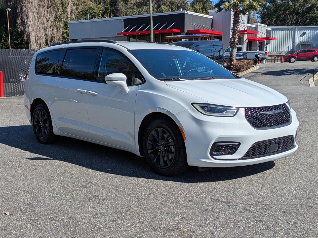 Chrysler Pacifica Touring Plus 2021