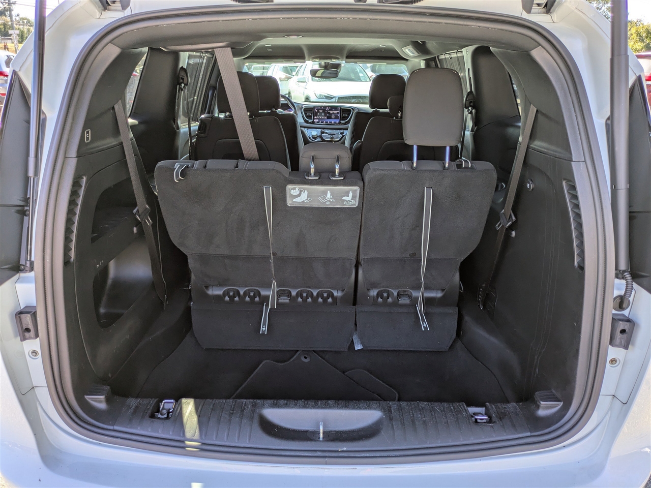 Chrysler Pacifica Touring Plus 2021