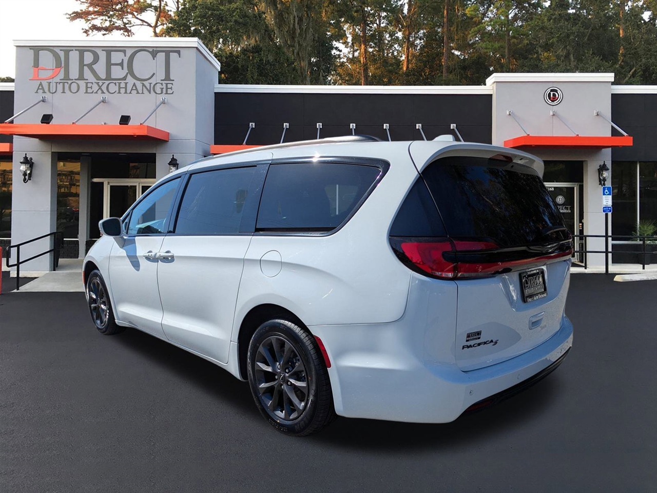 Chrysler Pacifica Touring Plus 2021
