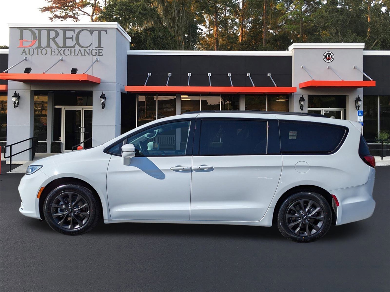 Chrysler Pacifica Touring Plus 2021