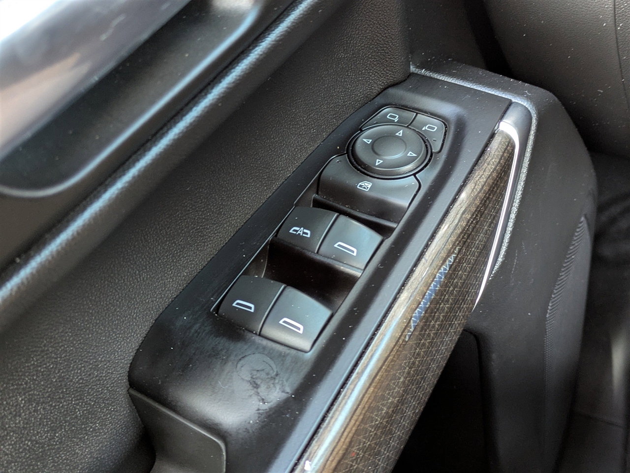 Chevrolet Silverado 1500 LT Double Cab 2WD 2019