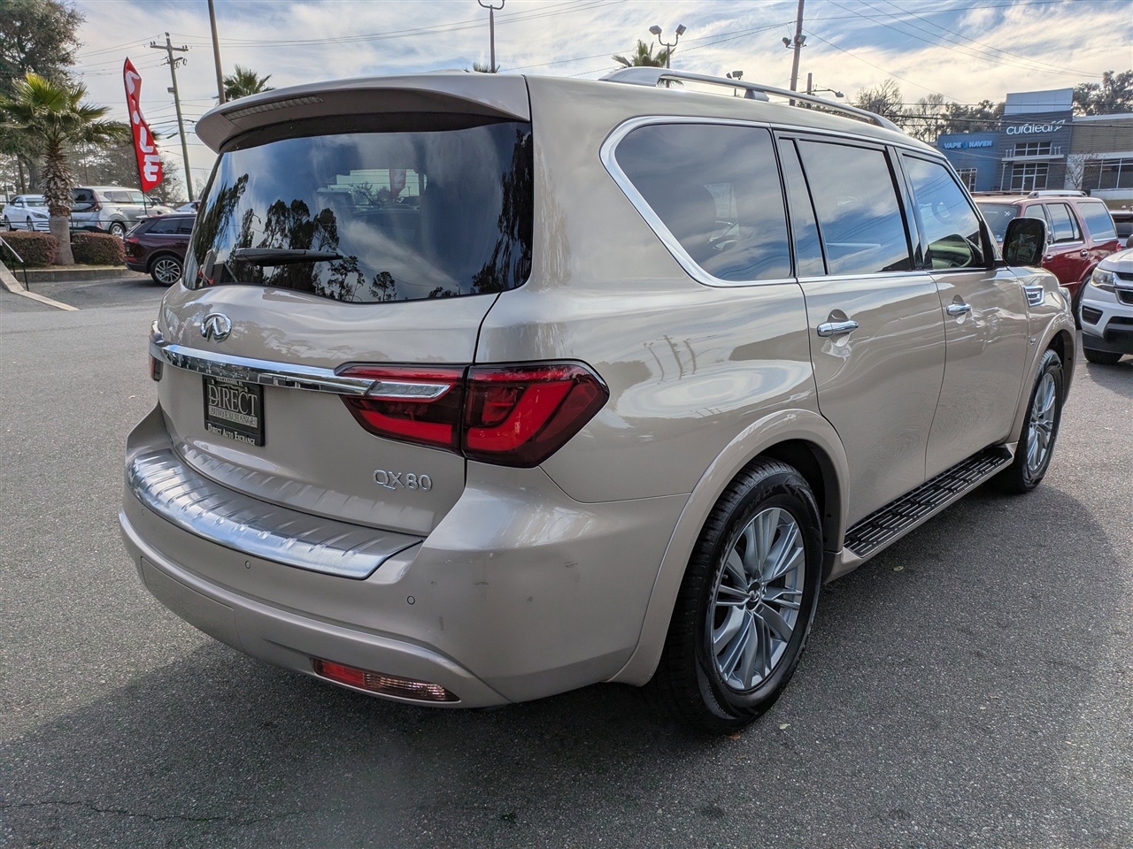 Infiniti QX80 LUXE 2019