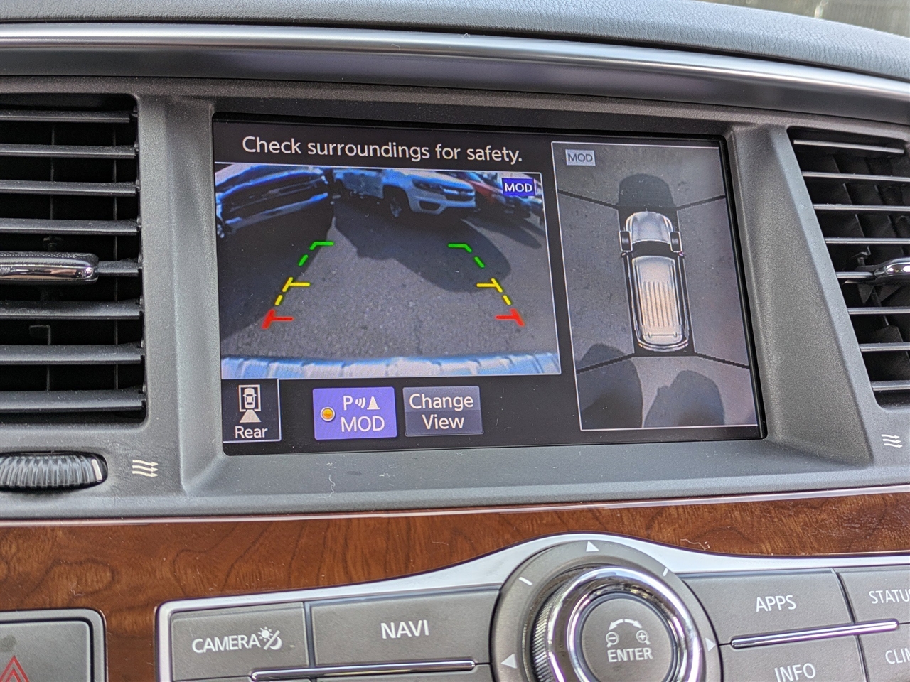 Infiniti QX80 LUXE 2019