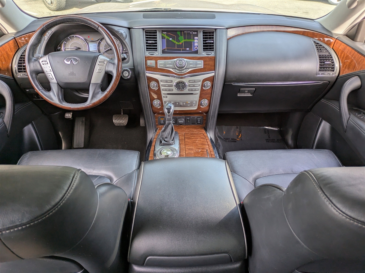 Infiniti QX80 LUXE 2019