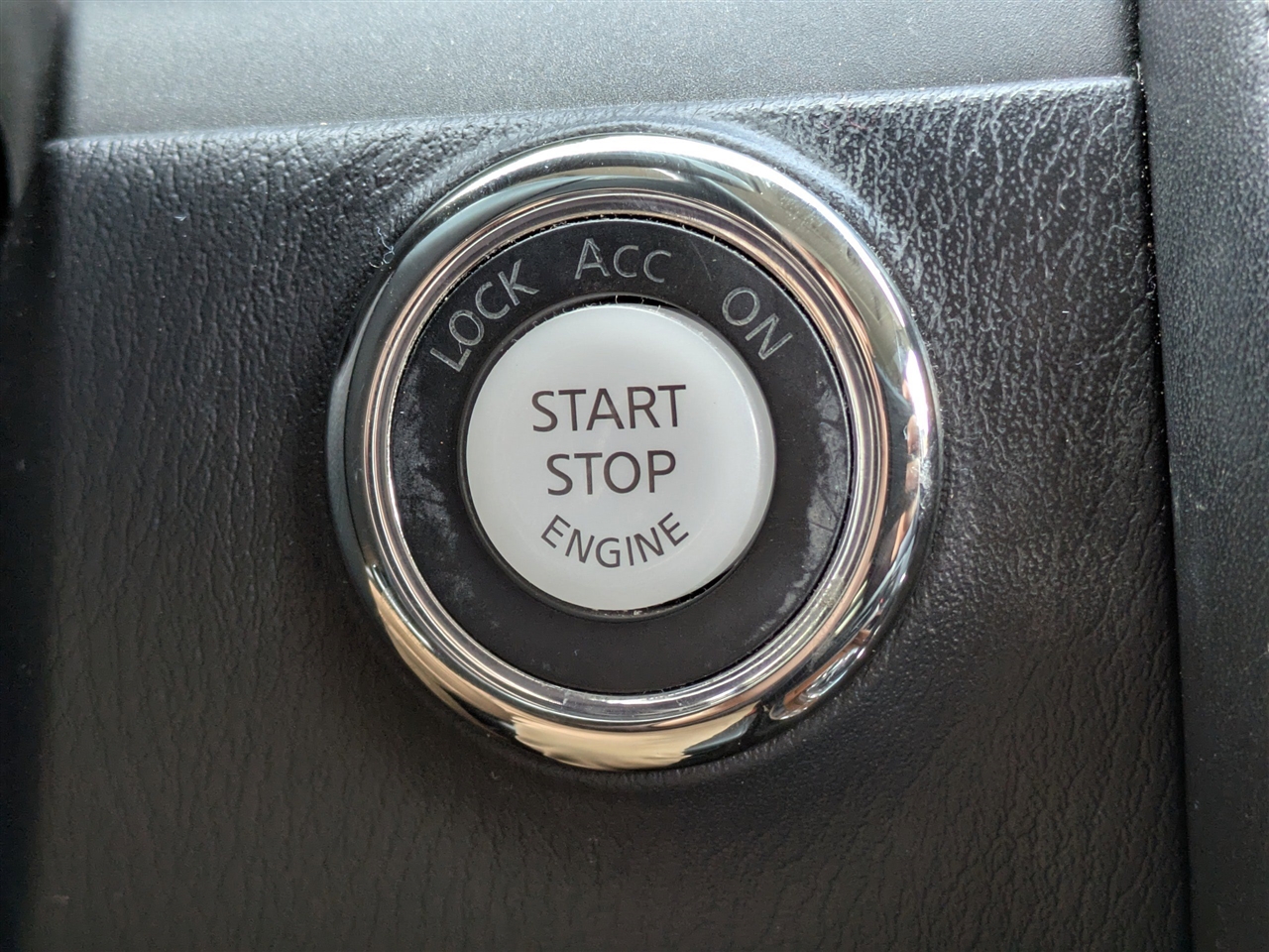 Infiniti QX80 LUXE 2019