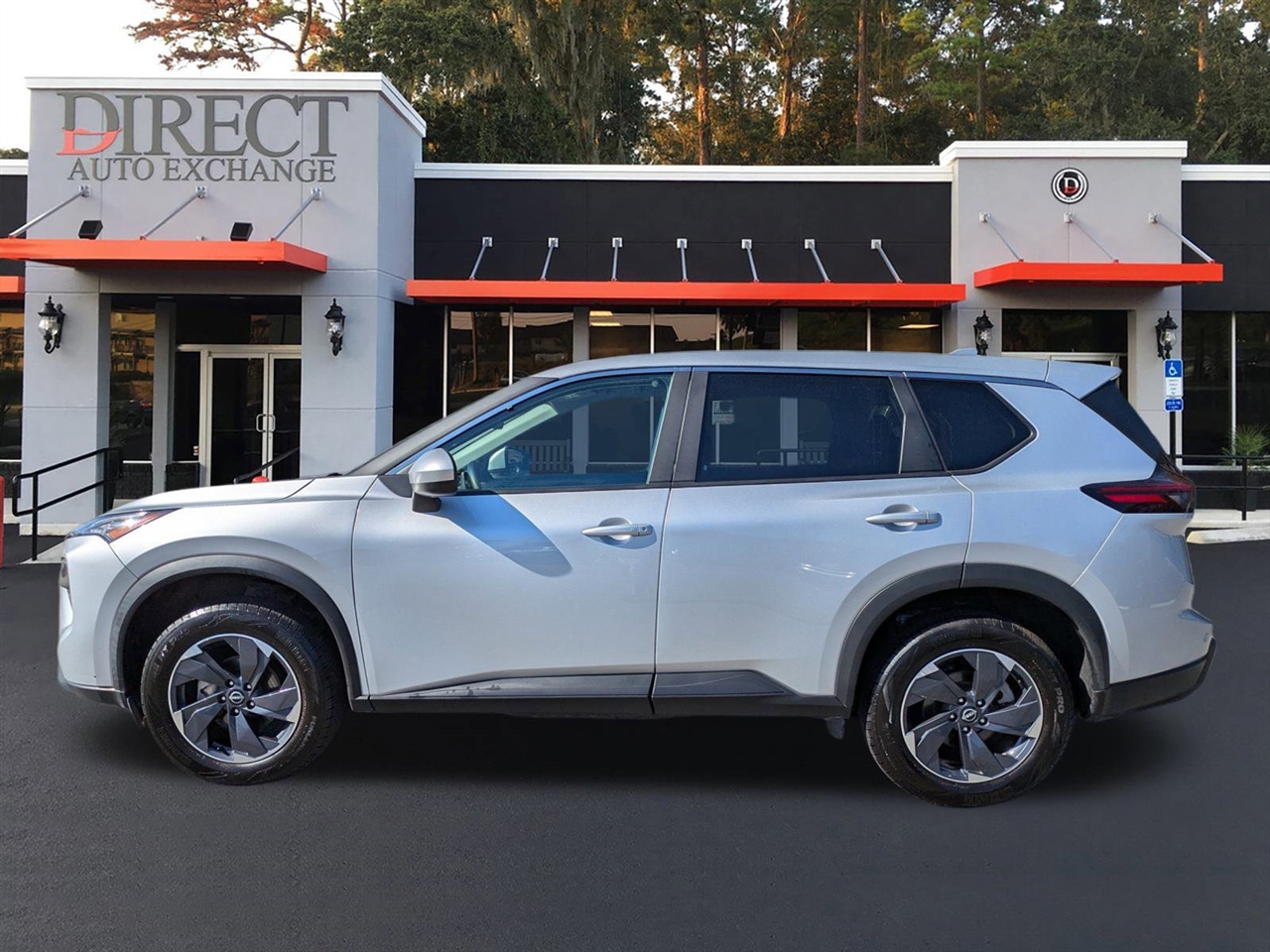 Nissan Rogue SV 2024