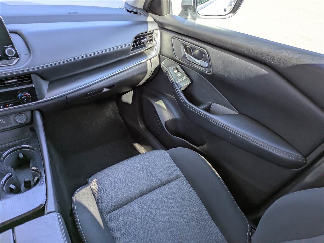 Nissan Rogue SV 2024