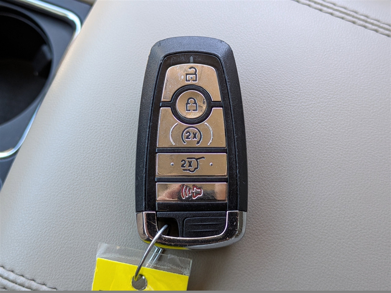 Lincoln Corsair Base 2020