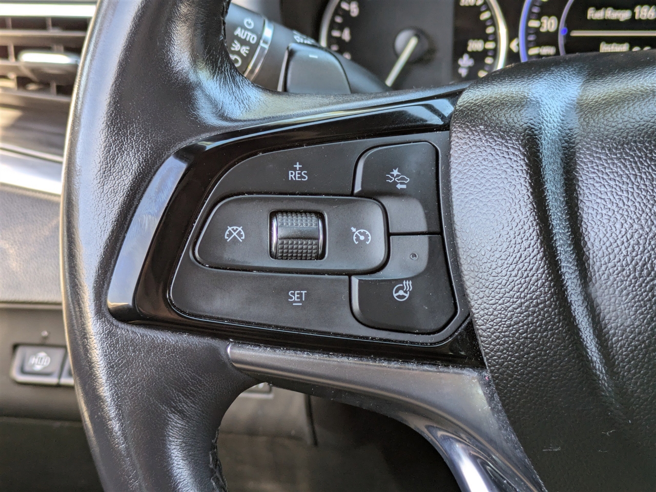 Buick Enclave Premium FWD 2024