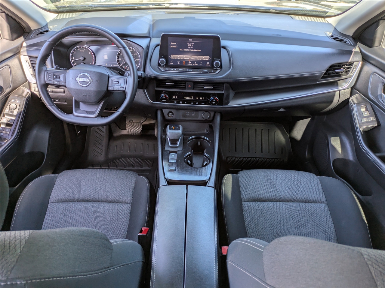Nissan Rogue SV 2025