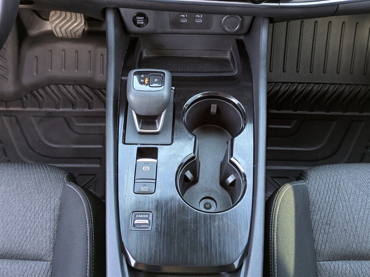 Nissan Rogue SV 2025