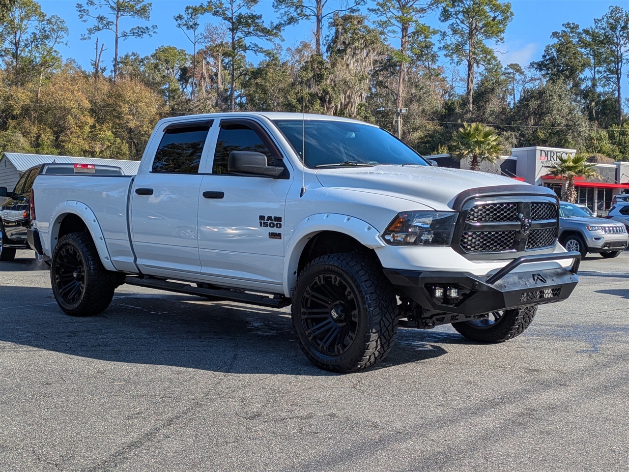 RAM 1500 Tradesman Crew Cab LWB 4WD 2017