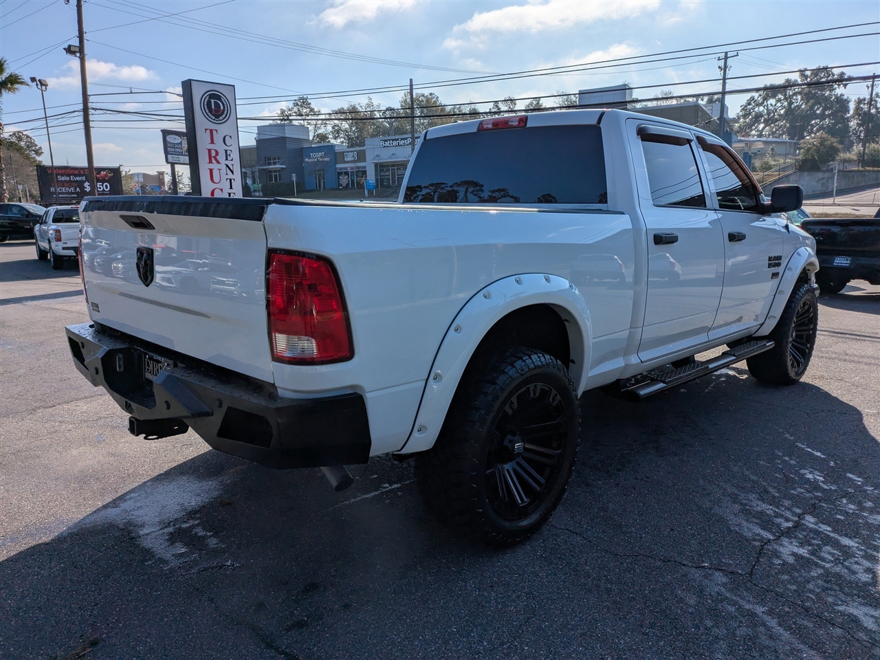 RAM 1500 Tradesman Crew Cab LWB 4WD 2017