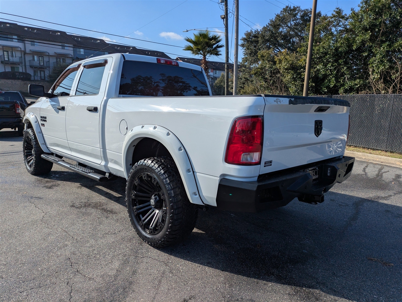 RAM 1500 Tradesman Crew Cab LWB 4WD 2017