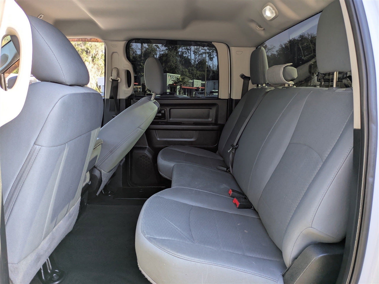 RAM 1500 Tradesman Crew Cab LWB 4WD 2017