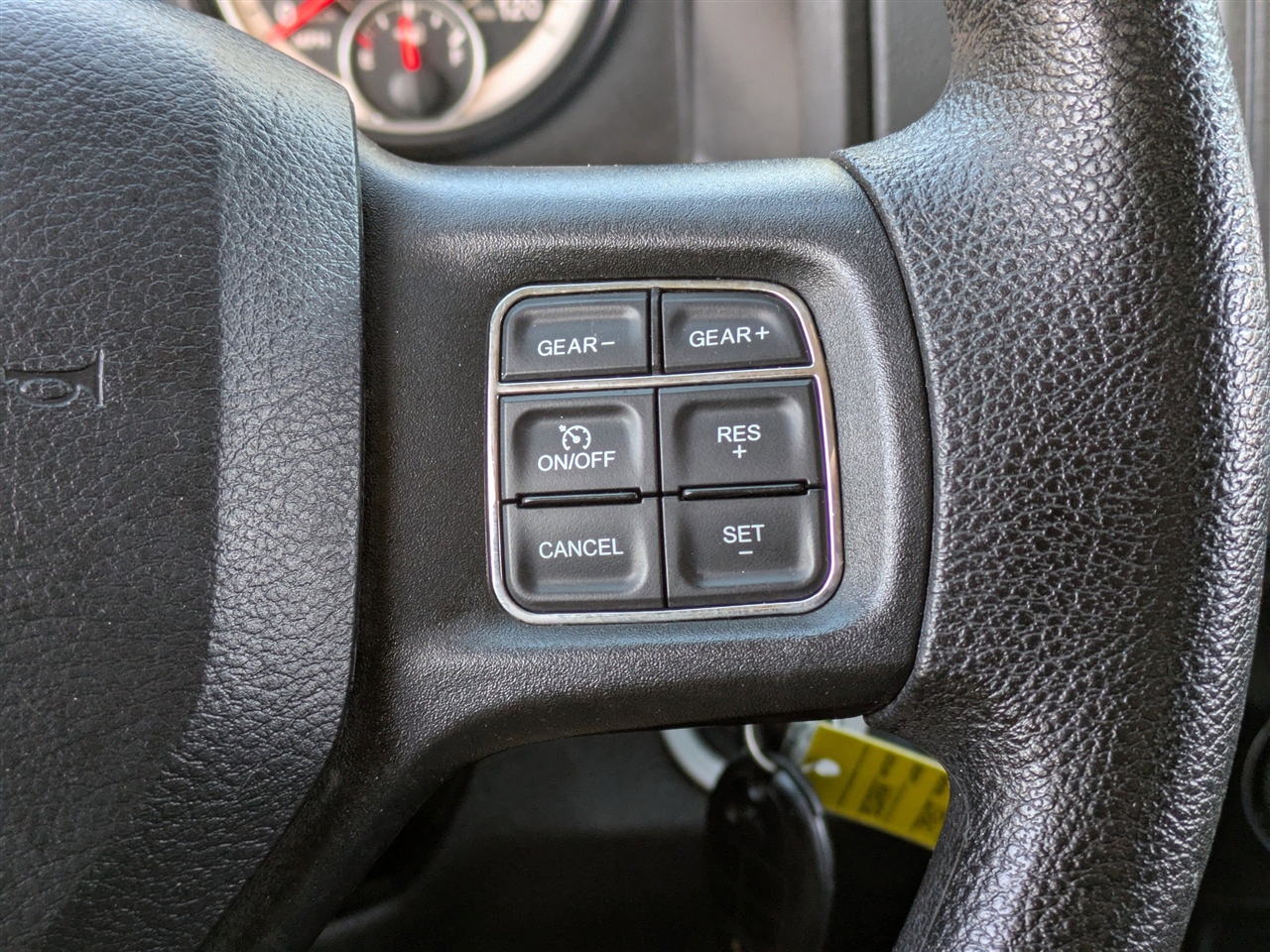 RAM 1500 Tradesman Crew Cab LWB 4WD 2017