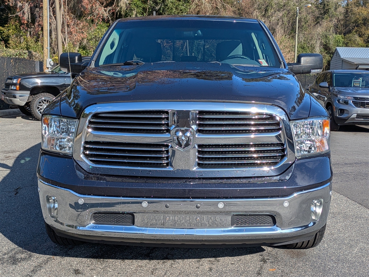 RAM 1500 SLT Crew Cab SWB 4WD 2016