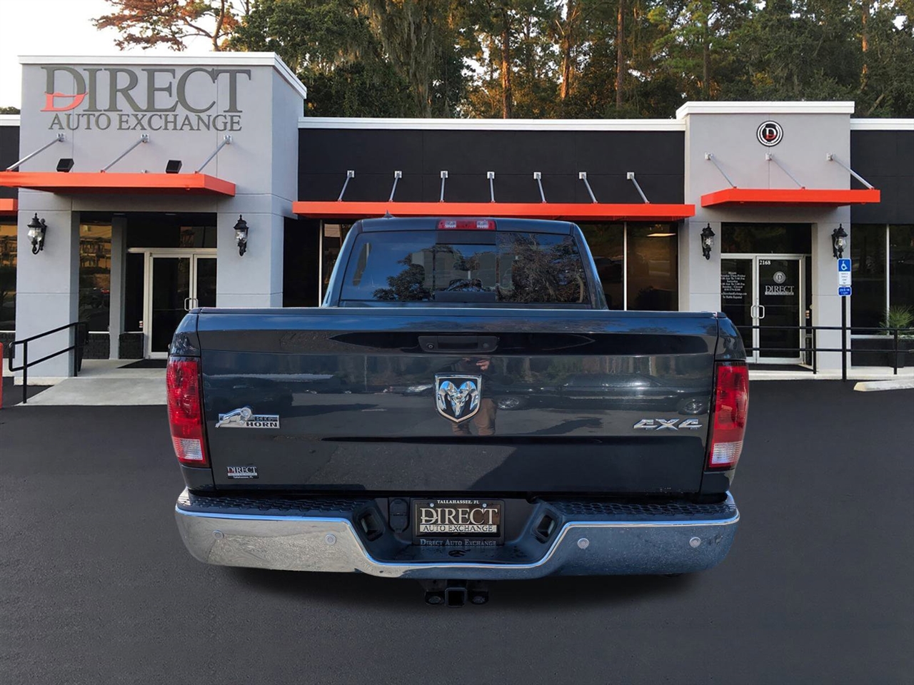 RAM 1500 SLT Crew Cab SWB 4WD 2016