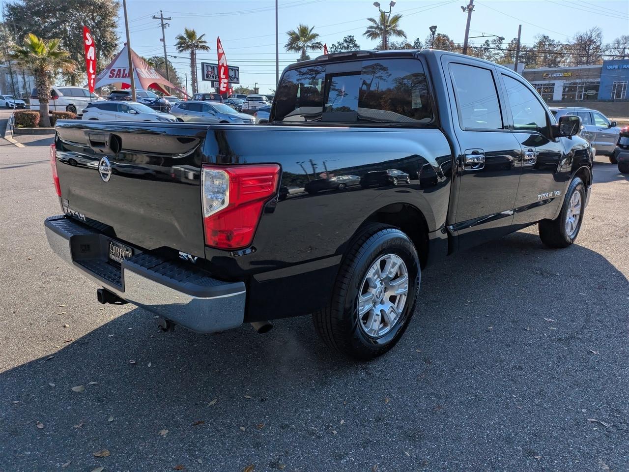 Nissan Titan SV Crew Cab 2WD 2018