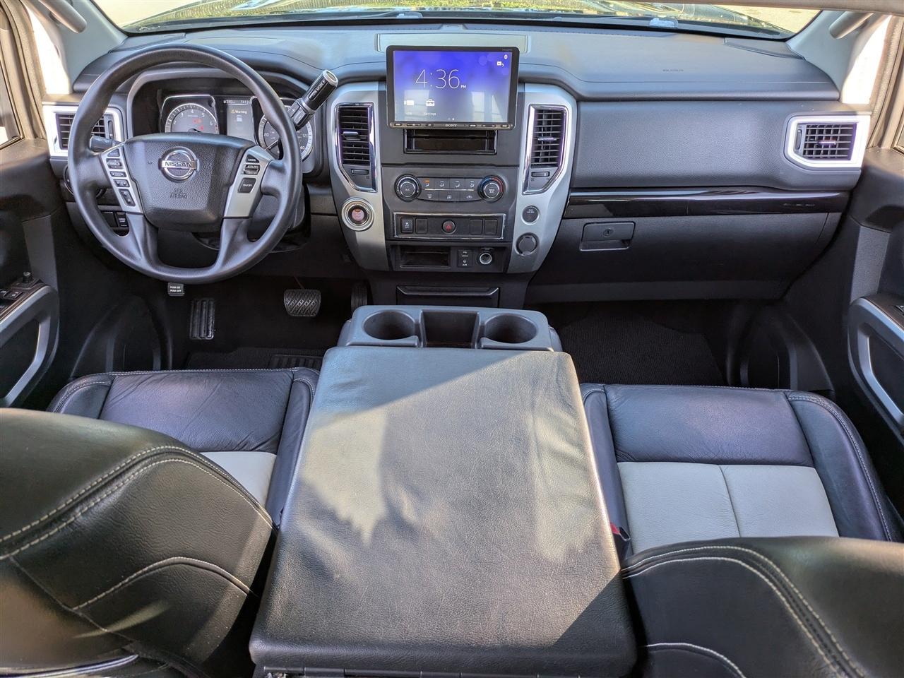 Nissan Titan SV Crew Cab 2WD 2018