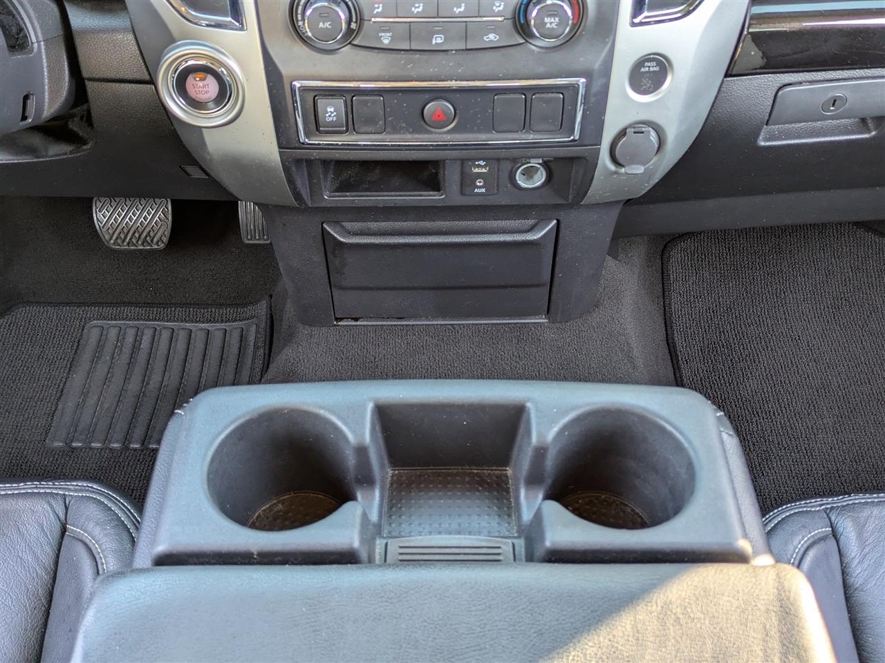 Nissan Titan SV Crew Cab 2WD 2018