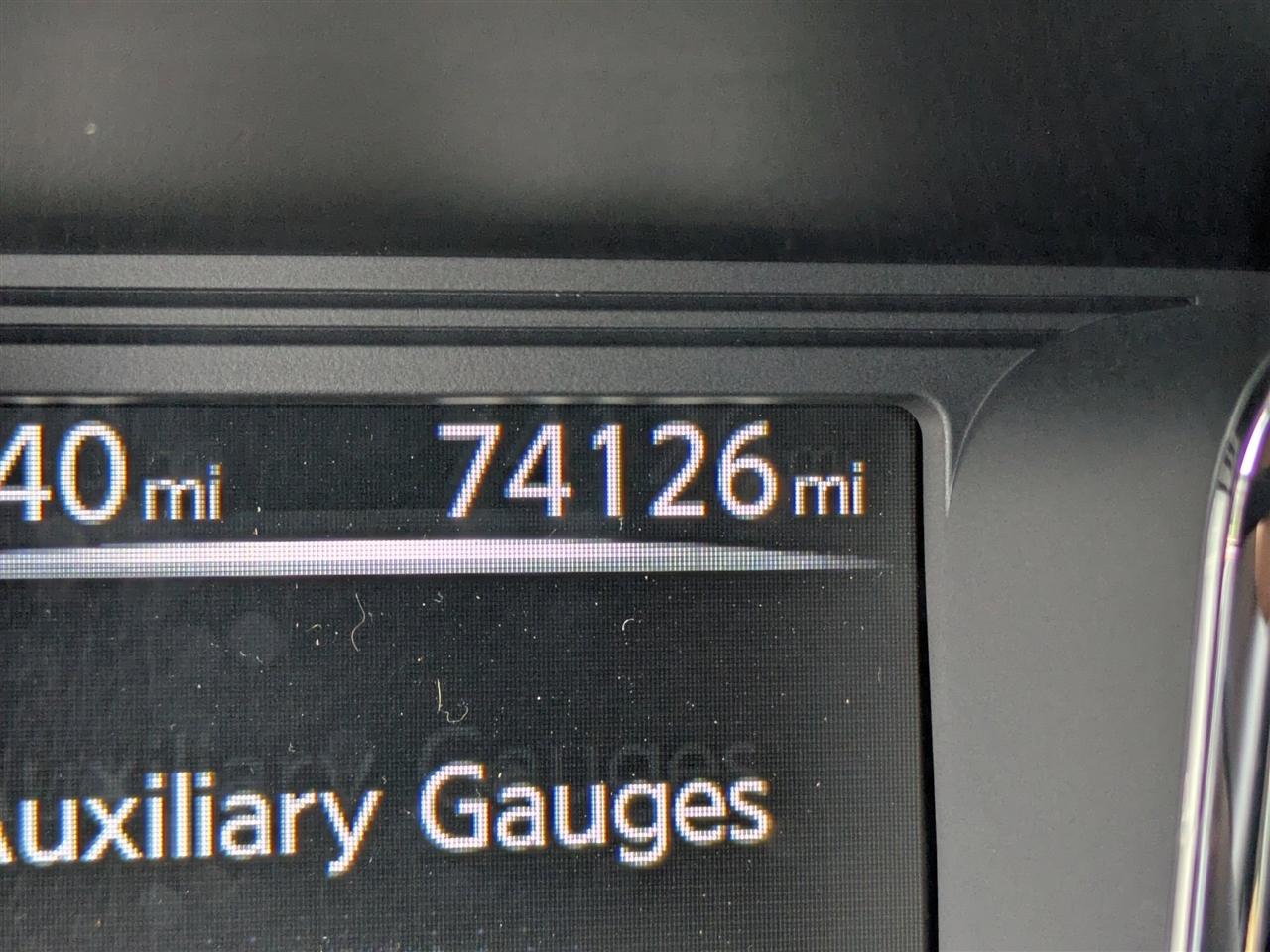 Nissan Titan SV Crew Cab 2WD 2018