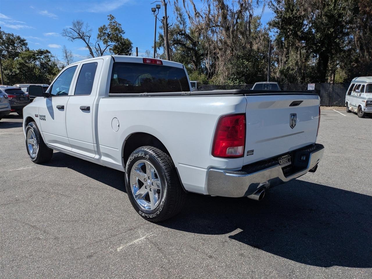 RAM 1500 Tradesman Quad Cab 2WD 2017
