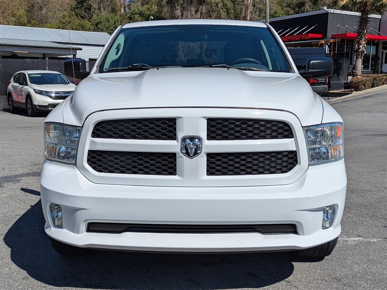 RAM 1500 Tradesman Quad Cab 2WD 2017