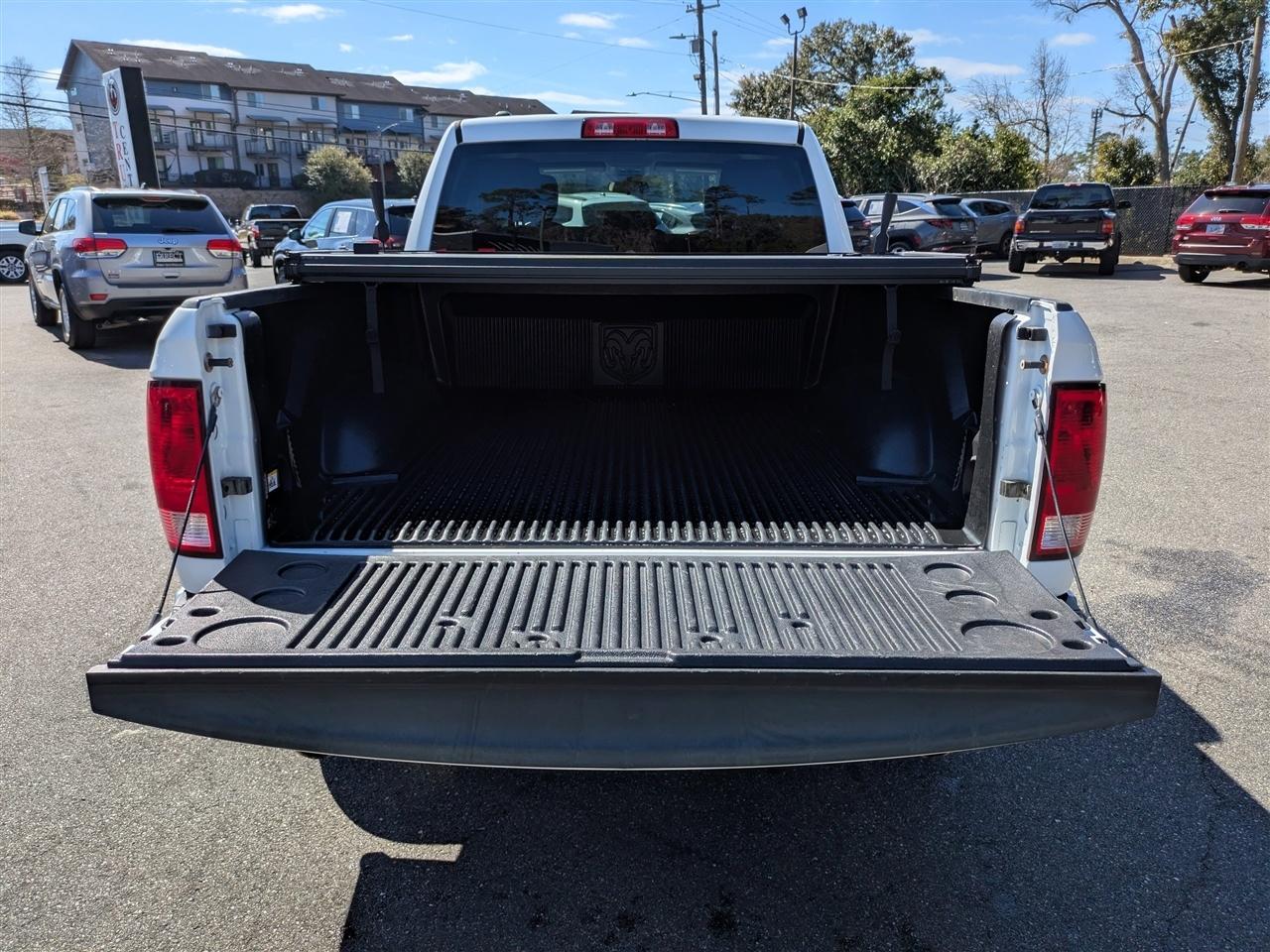 RAM 1500 Tradesman Quad Cab 2WD 2017
