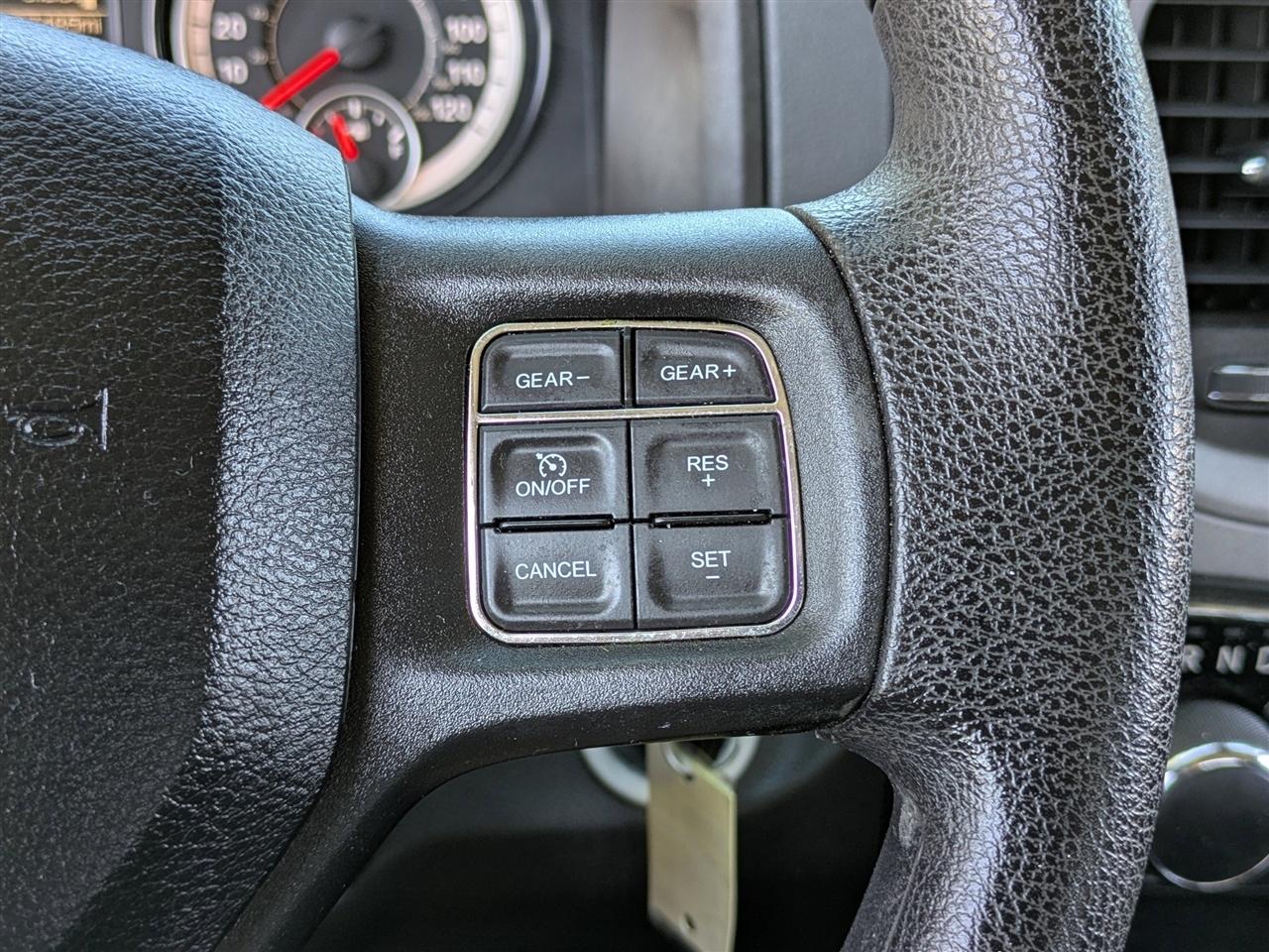 RAM 1500 Tradesman Quad Cab 2WD 2017