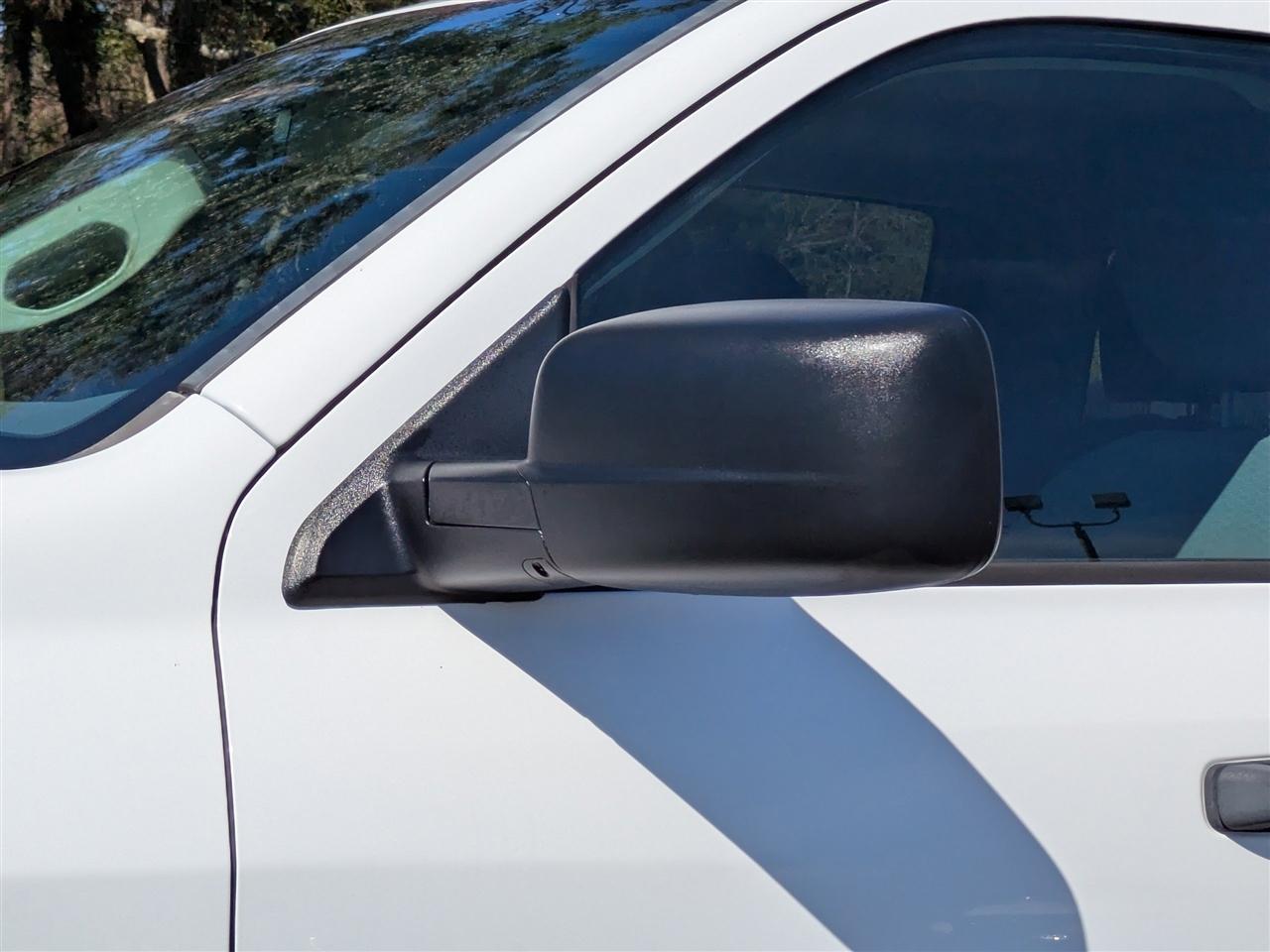 RAM 1500 Tradesman Quad Cab 2WD 2017