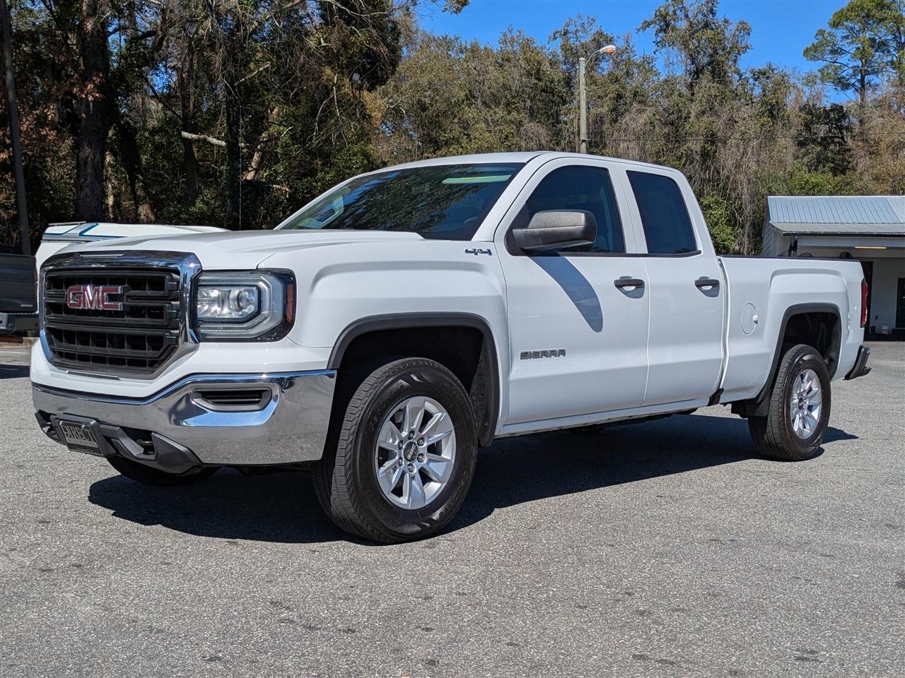 2018 GMC Sierra 1500 Base Double Cab 4WD