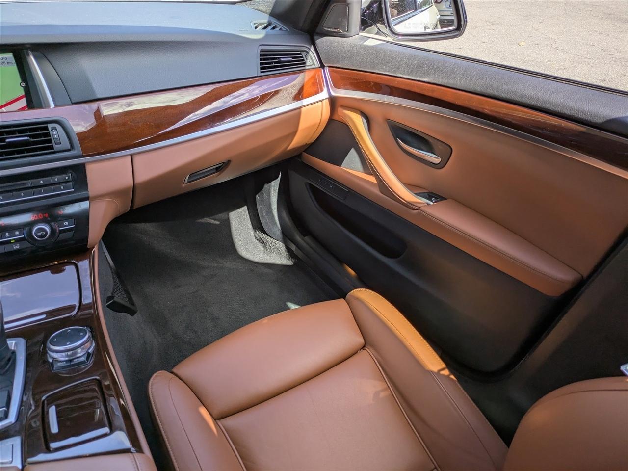 BMW 5-Series 535i 2016