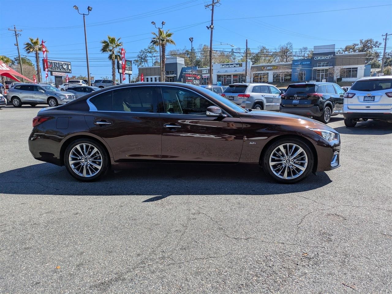 Infiniti Q50 3.0t LUXE 2019