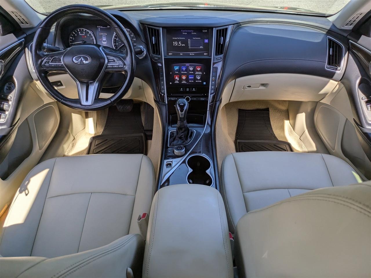 Infiniti Q50 3.0t LUXE 2019