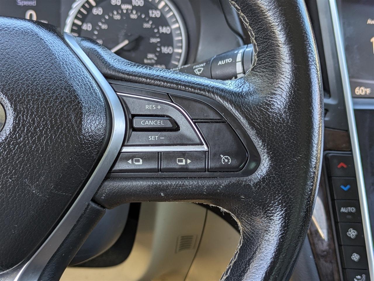 Infiniti Q50 3.0t LUXE 2019